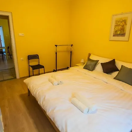 Aparthotel Feszek Apartman Gyula