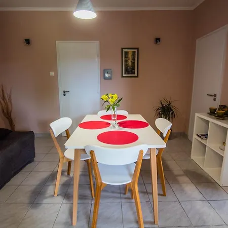Feszek Apartman * Gyula