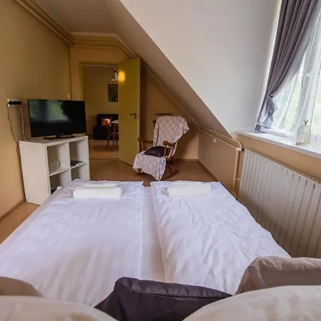 Aparthotel Feszek Apartman